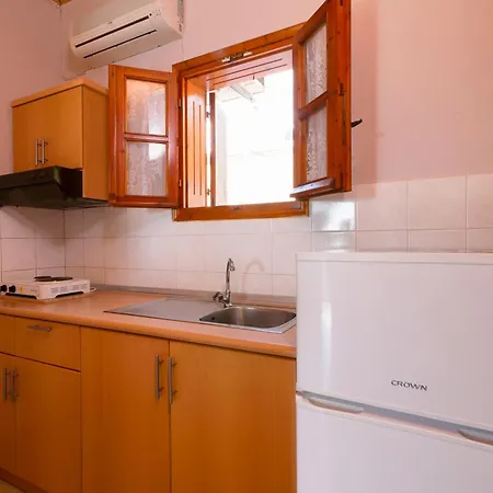 Kapsogeorgis Apartment Kinira