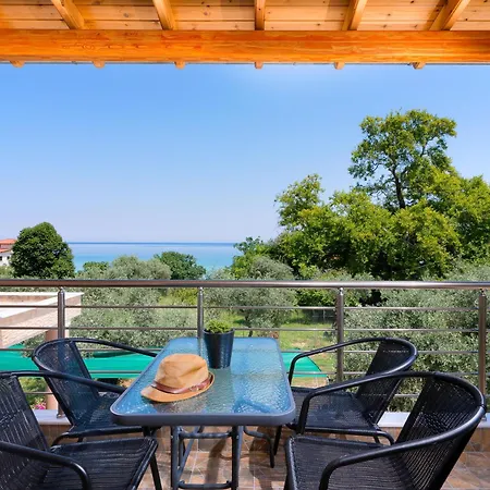 Kapsogeorgis Koinira