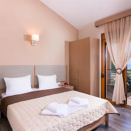 Daire Kapsogeorgis *